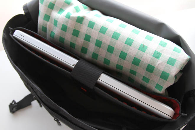 Internals Timbuk2 Messenger