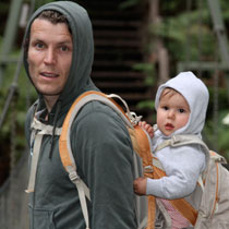 andy-carry-small