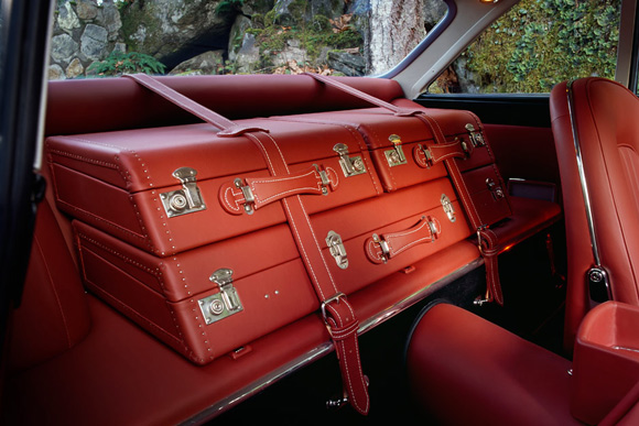 Leather luggage for a very special car