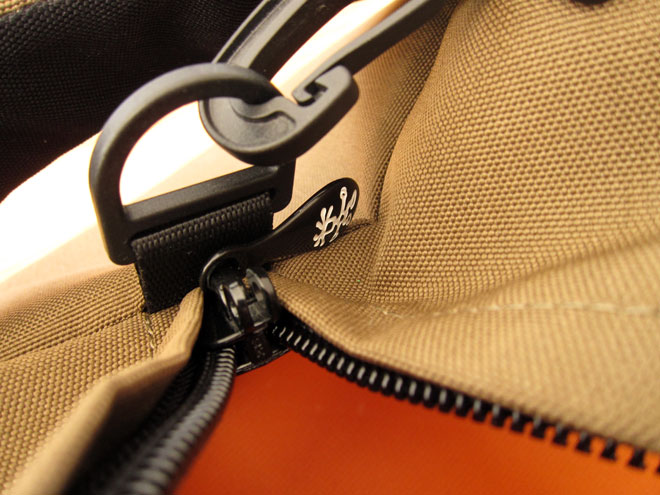 Carry Geeking :: Zipper Pulls - Carryology - Exploring better ways