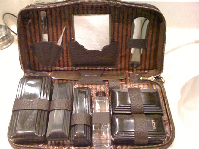 Vintage dopp kit