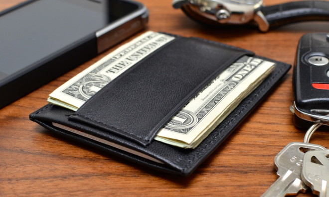13 October Week in Review: Porter Collab, Futuristic Luggage, and Slim Wallets