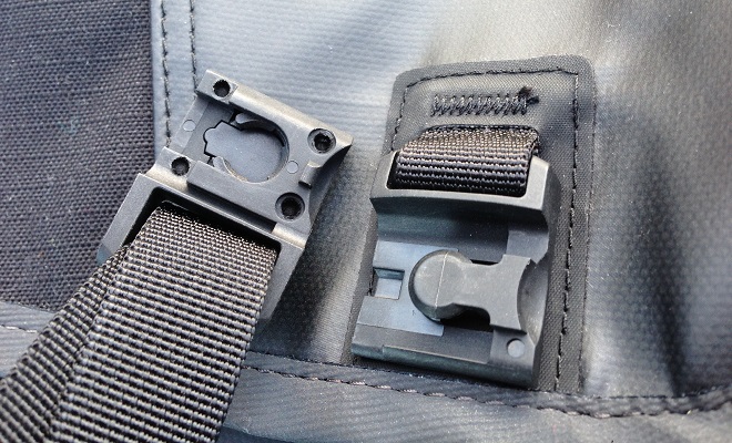 molekyle Hospital betaling Carry Geeking :: Fidlock Buckles - Carryology - Exploring better ways to  carry