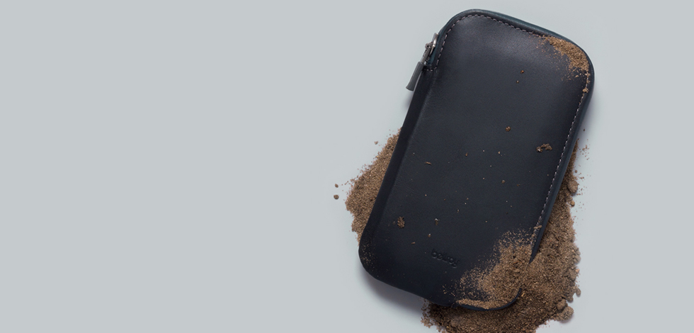 Best Reader&#8217;s Review :: Win a Bellroy Elements Phone Pocket