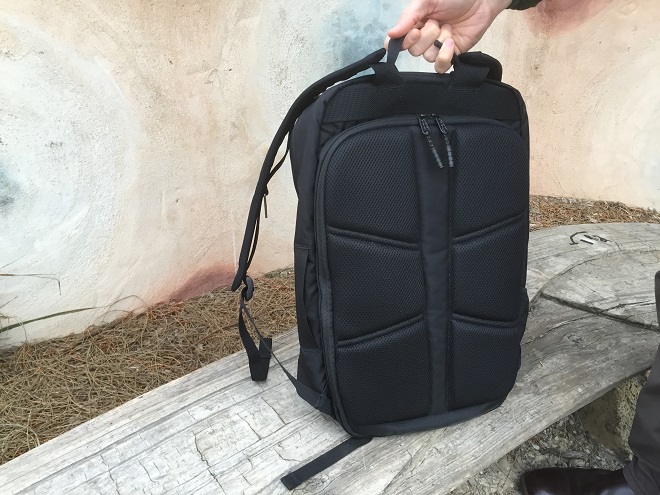 Timbuk2 Command