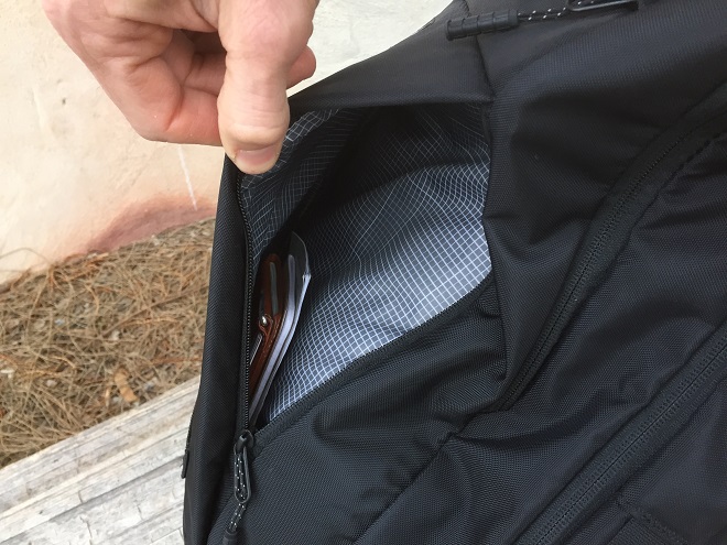 Timbuk2 Command