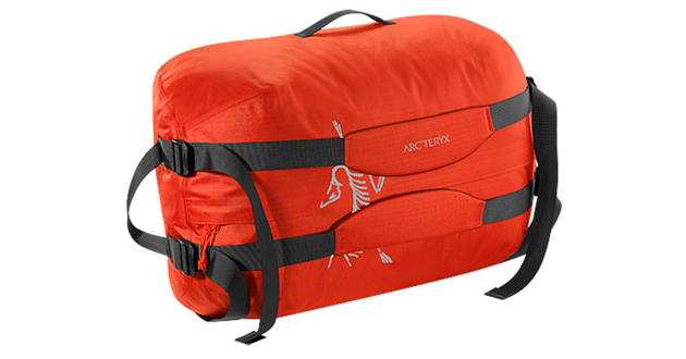 Arcteryx Carrier Duffle - Lightweight, rugged waterproof bag that excels in  very specific use cases 