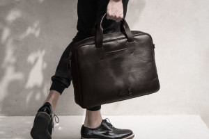 Oppermann London Bolton Briefcase Giveaway - Carryology