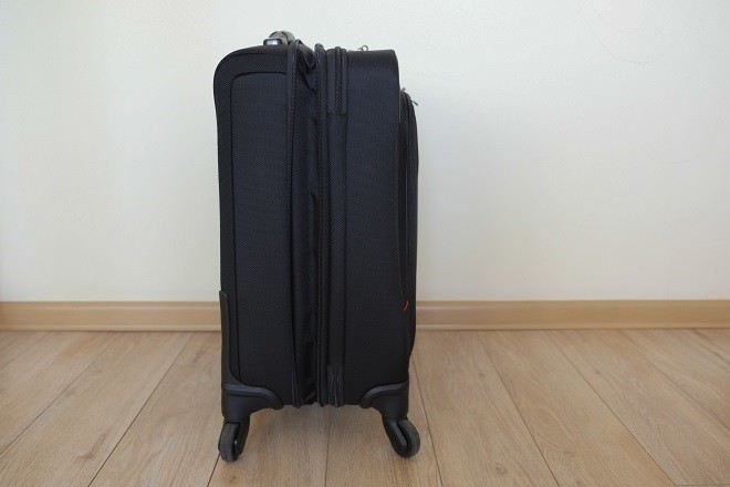 Samsonite Pro-DLX 4