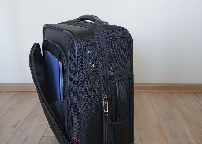 Samsonite Pro-DLX 4