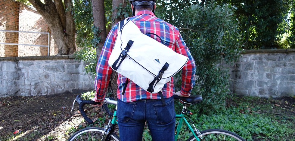 Drive By :: Hyperlite Mountain Gear Messenger Bag - Carryology - Exploring  better ways to carry