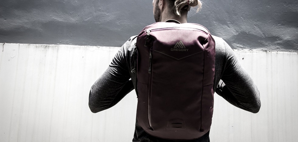 Gregory Border 25L Backpack :: Drive By