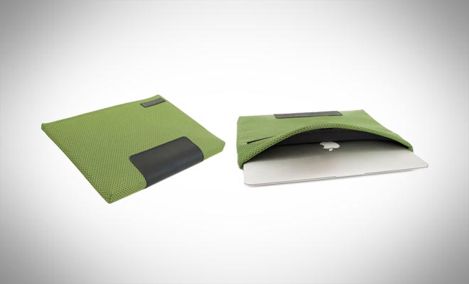 WaterField Designs Maxwell Sleeve for MacBook Pro