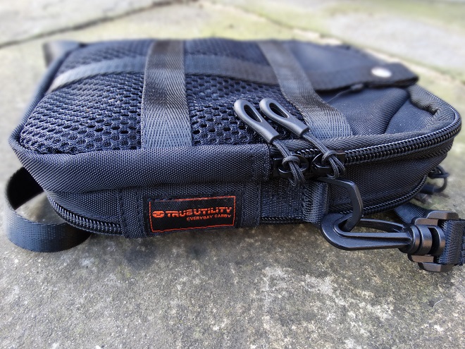 True Utility Connect Everyday Carry Bag 
