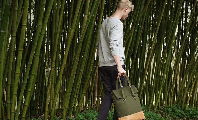 QWSTION Day Tote Organic Forest Natural Leather