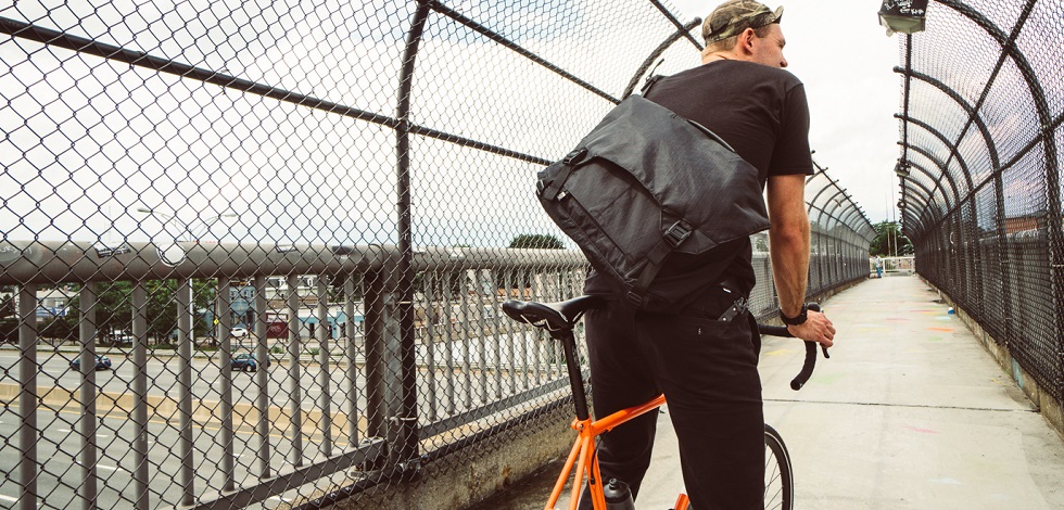 Triple Aught Design Parallax Messenger review