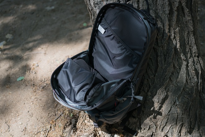 Lander Carry System Commuter Review :: Drive By - Carryology