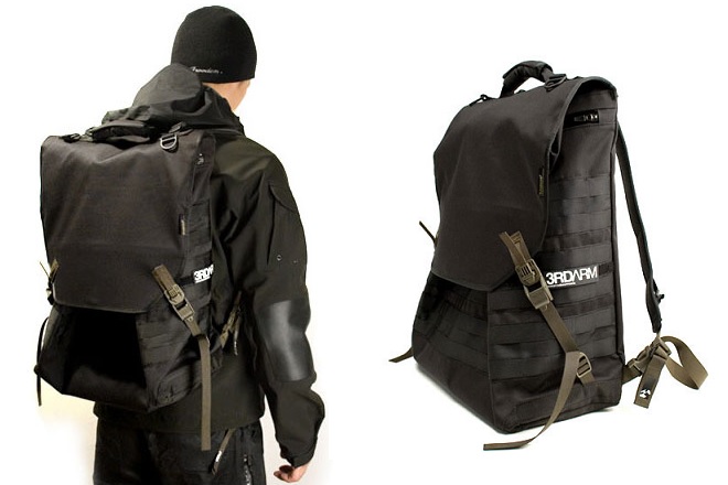 Acronym 3A-7TS Tec Sys Messenger Backpack