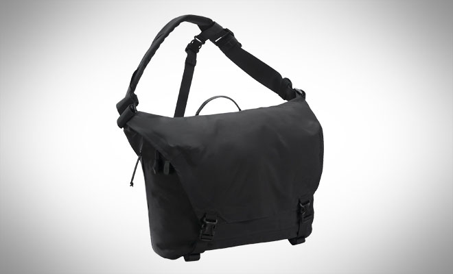 Arc'teryx LEAF Courier Bag 15