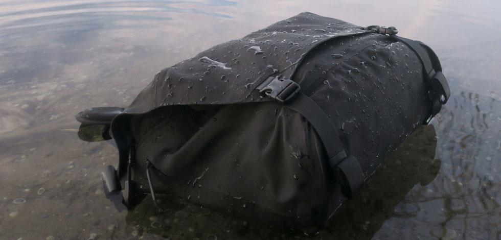 Unveiling-the-Arc'teryx-LEAF-Courier-Bag-15