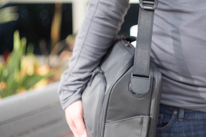 NOMATIC Messenger Bag: Drive By