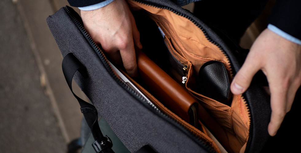 Carryology-x-Pacsafe-Hero-interior-pop