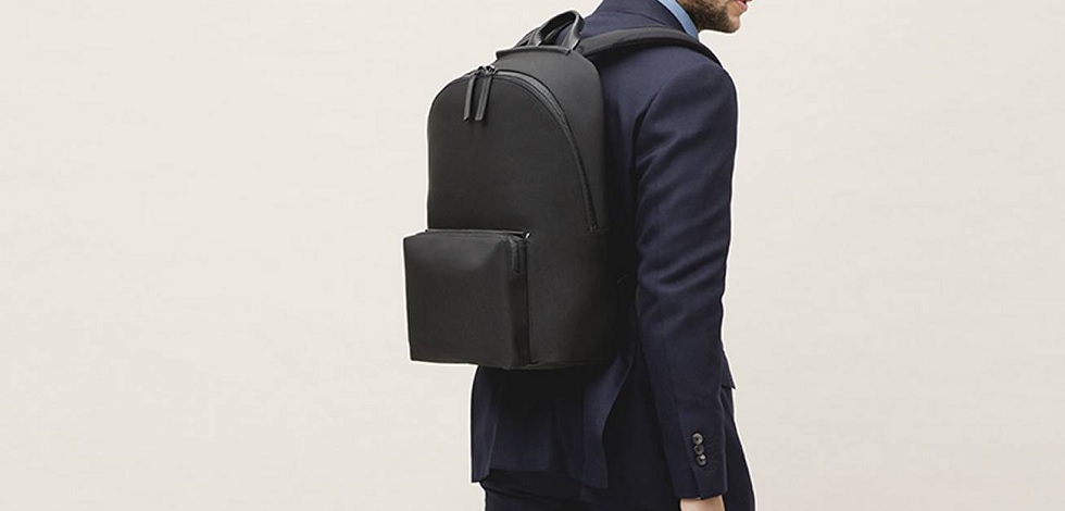 Business Backpacks For Men (Why Wear A Backpack To Work?)