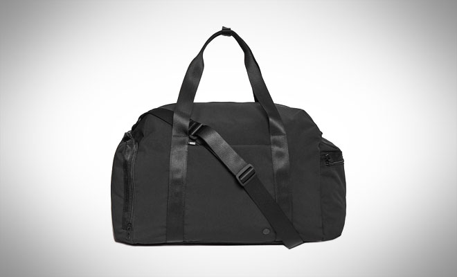 lululemon athletica Command The Day Duffle