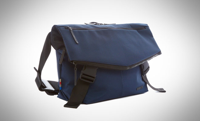 13 Best Messenger Bags for Men 2022