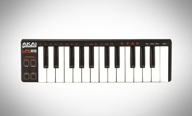 Akai LPK25 MIDI keyboard