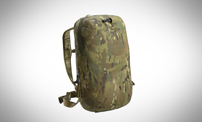 Arc’teryx LEAF DryPack 25