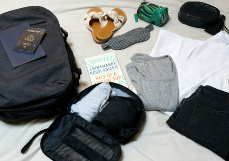 How-&-What-to-Put-in-your-Minimalist-Travel-Capsule-Wardrobe