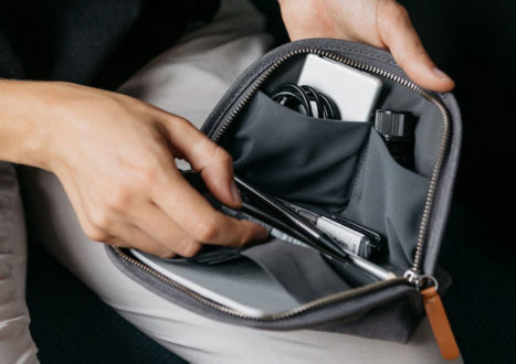 How-to-carry-smarter---bellroy-classic-pouch