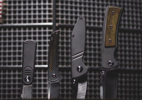 4-Common-Opening-Methods-for-EDC-Pocket-Knives