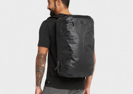 reddit-onebag-selects-mec-vapour-overnighter