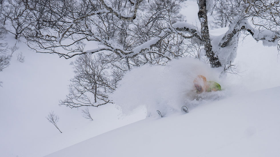 skiing in hokkaido