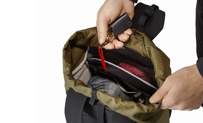 Arc’teryx Arro Bucket Bag