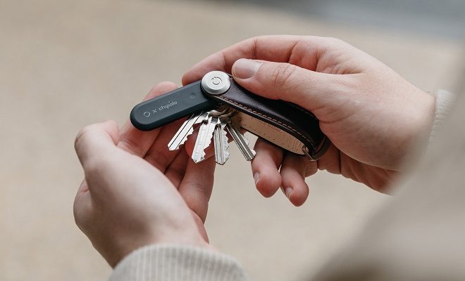 Orbitkey x Chipolo Tracker