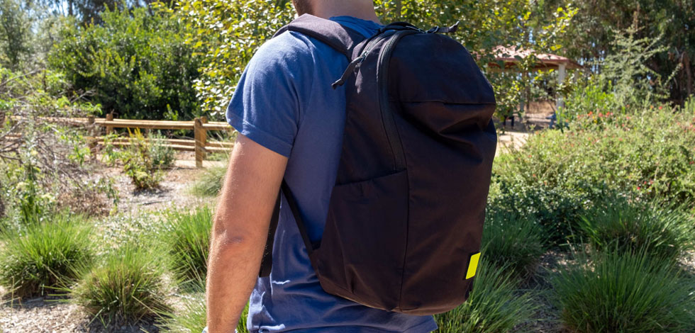 EVERGOODS CIVIC Half Zip 22L Review | Carryology