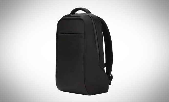 7 Minimal All-Black Backpacks for Urban Commuters I CARRYOLOGY