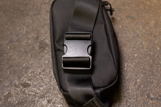 Aer-City-Sling-5 - Carryology - Exploring better ways to carry