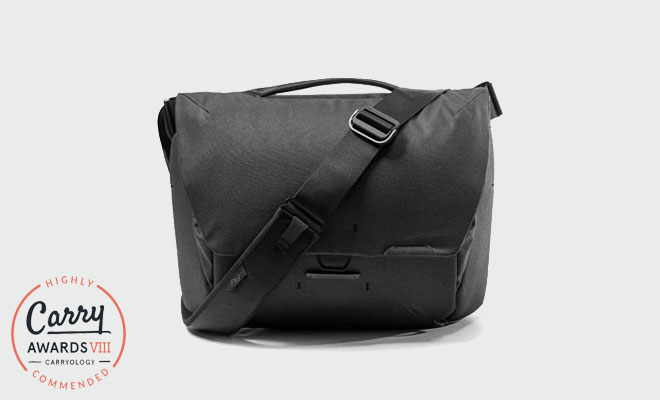 Peak Design Everyday Messenger V2