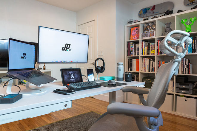 The best home office essentials for creating a stylish, relaxing, and  productive WFH sanctuary