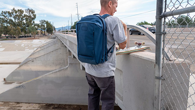 Yeti Crossroads Backpack - Black - 27 L