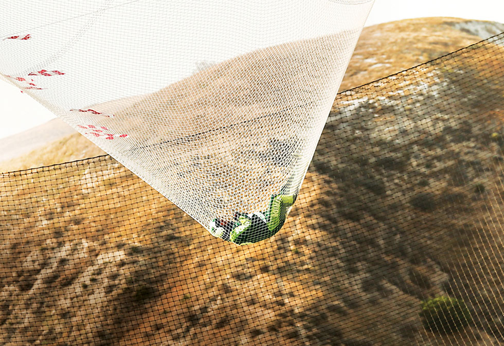 Luke Aikins in Dyneema® net