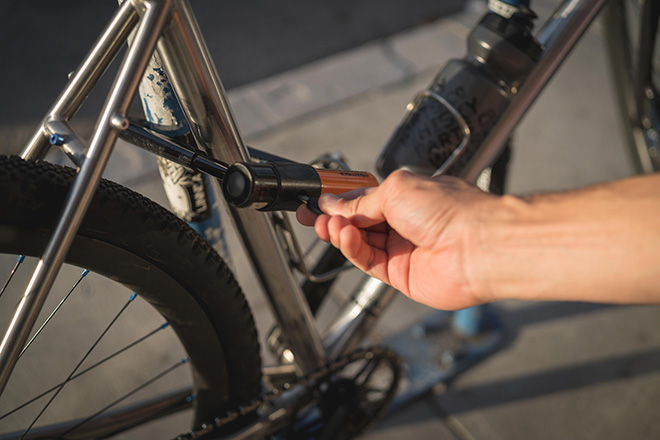 Bike commuting essentials: Kryptonite Evolution U-Lock