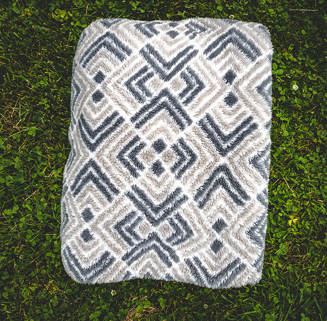 Rumpl Sherpa Fleece Blanket