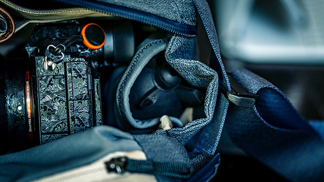 Into Carry Cafe Racer Review - Carryology