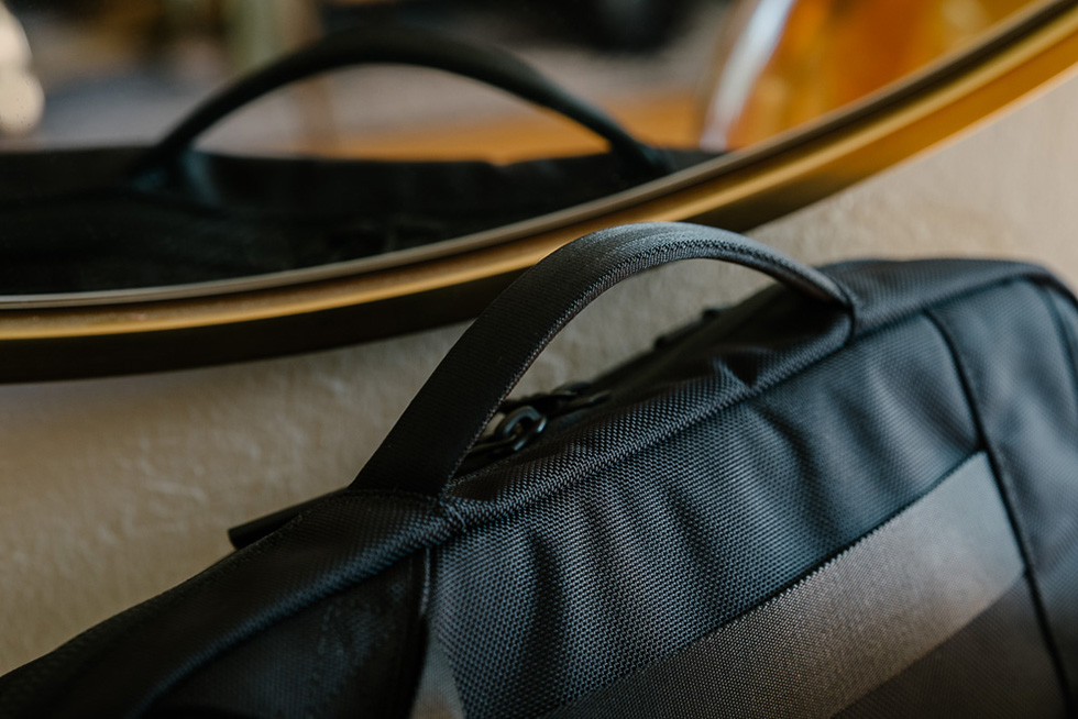 Travel Sling 2 – Aer