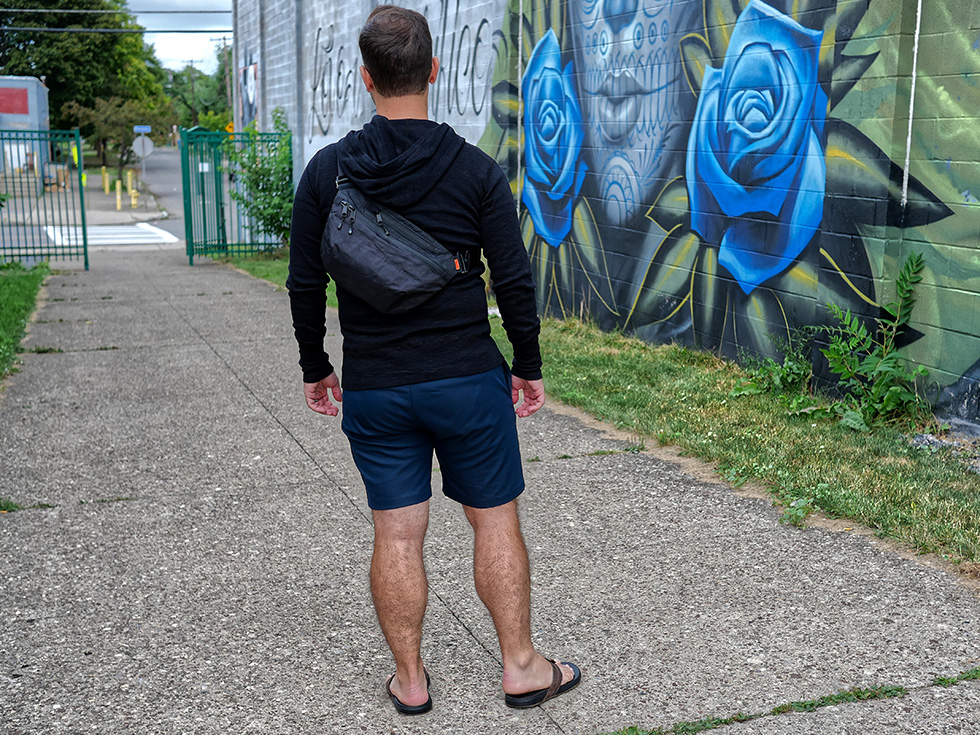 DSPTCH RND Unit Sling Pouch Review | CARRY BETTER